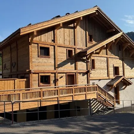 샬레 Demi-chalet Moderne 4 + Dortoir, Terrasse, Garage - - Fr-1-459-238